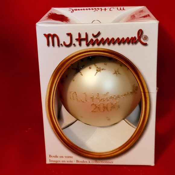 MJ Hummel 2006 Hansel & Gretel Winter Fun Glass Silk Bulb Christmas Ornament - Picture 5 of 14